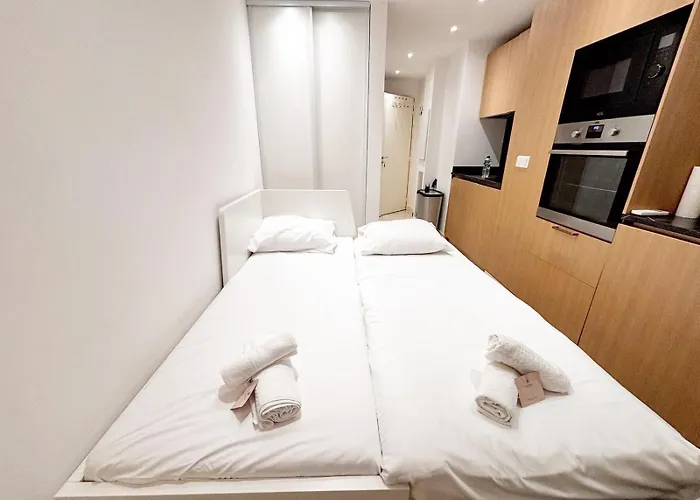 Proche Gare Et Commerces, 5min Plage, 4 Personnes - Palmazur